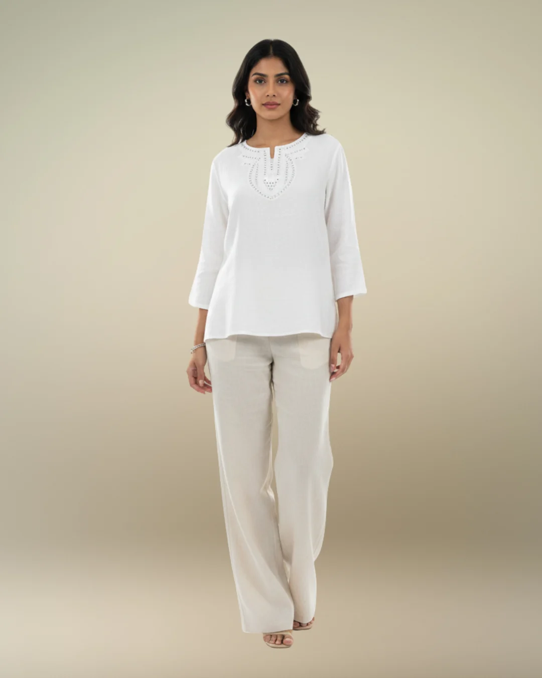 MIRROR NECKLINE BLOUSE - OFF WHITE